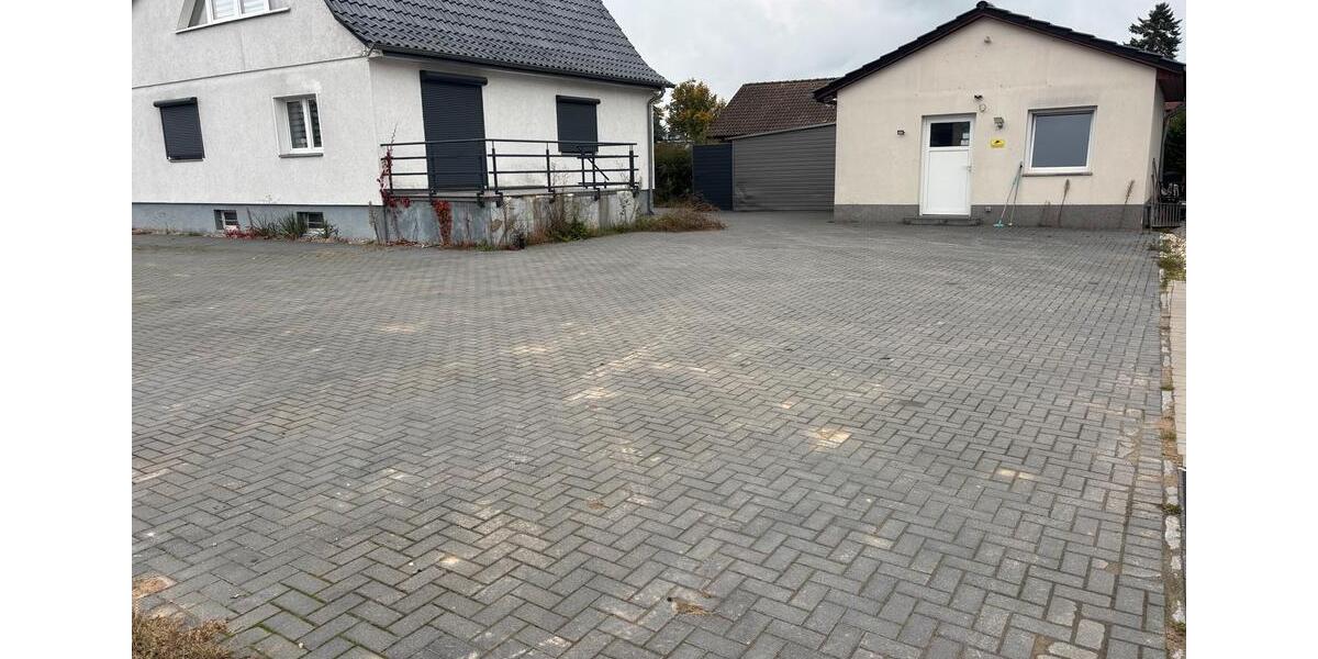 Gewerbefläche mit Büro zimmer