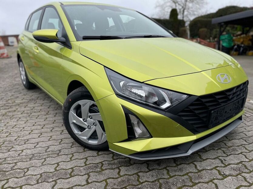 i20