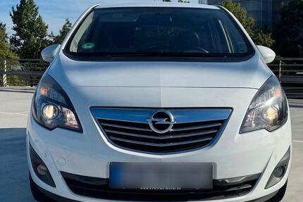 Opel Meriva 238.000 km 3.800 &euro; Lübeck 23568