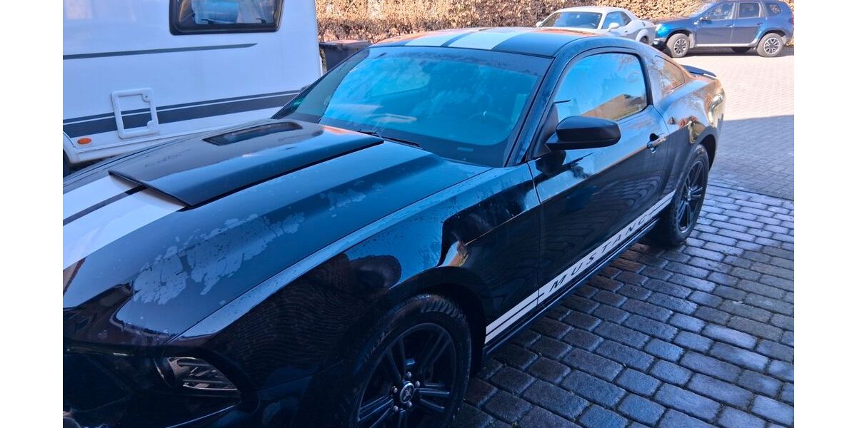 Ford Mustang 140.000 km 18.100 &euro; Nottuln 48301