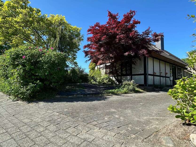 Haus zum Kaufen in Weener 196.000 € 138 m²