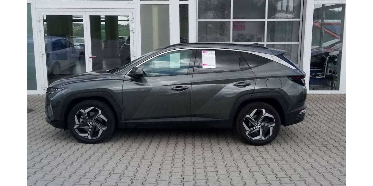 Hyundai TUCSON 30.160 km 27.490 &euro; Waging 83329