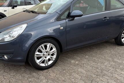 Opel Corsa 117.000 km 3.900 &euro; Saarbrücken 66115