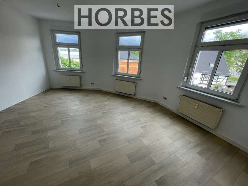 Wohnung zum Mieten in Meerane 250 € 49 m²