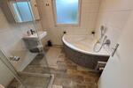 Familienfreundliche 5-Zimmer-Wohnung mit Balkon, Garten, Garage &