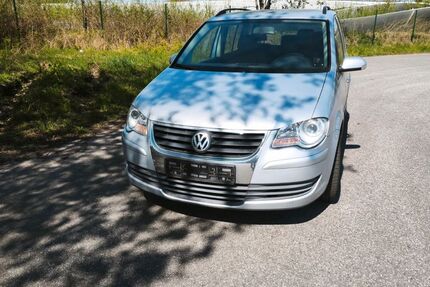 VW Touran 205.000 km 2.900 &euro; Aurich 26607