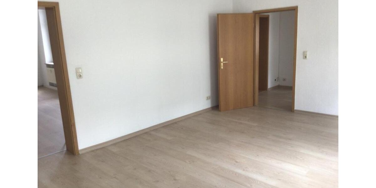 Etagenwohnung Aue-Bad Schlema Bad Schlema - 3 Zimmer, 101 m&sup2;, 400&euro; | Angebot:26089881