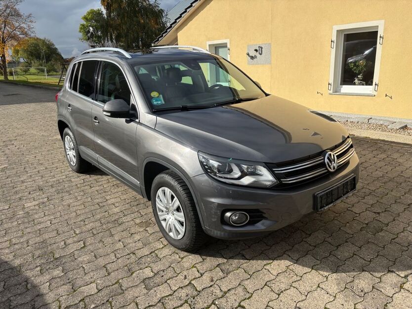 VW Tiguan 174.000 km 9.990 € Hof 95030