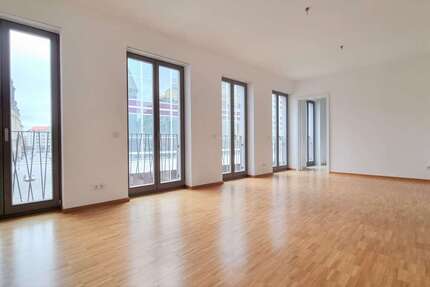 Wohnung Dresden Innere Altstadt - 3 Zimmer, 92 m&sup2;, 1.475&euro; | Angebot:26906890