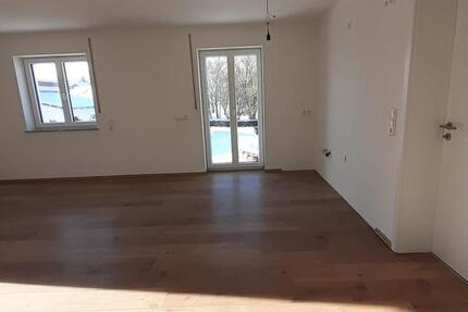 Wohnung Mengkofen - 3 Zimmer, 64 m&sup2;, 575&euro; | Angebot:26418912