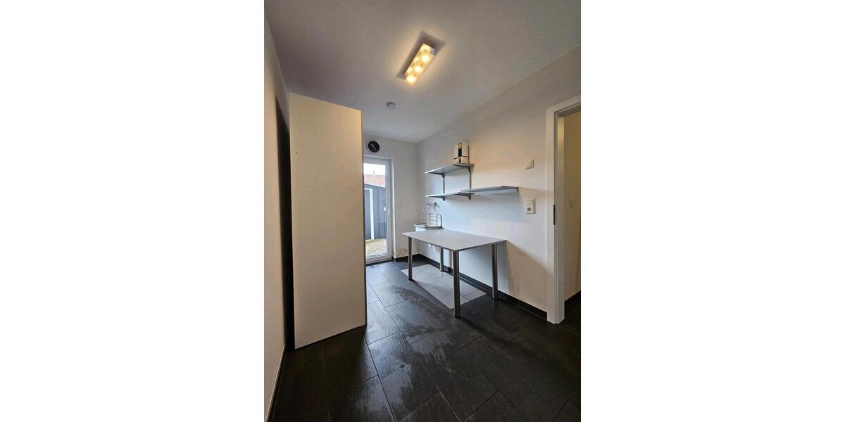 Erdgeschoßwohnung Schwalbach - 2 Zimmer, 88 m&sup2;, 220.000&euro; | Angebot:26819278
