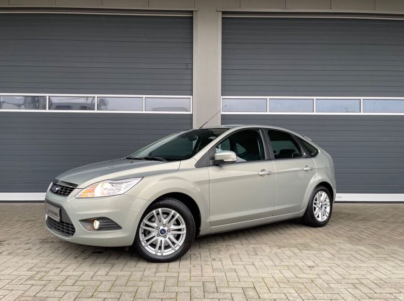 Ford Focus 107.000 km 5.900 € Nidderau 61130