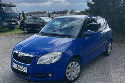 Skoda Fabia 154.000 km 2.990 € München 81735