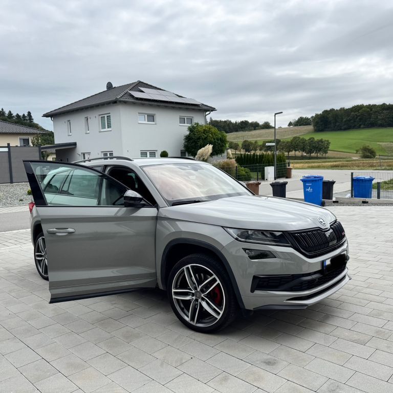 Skoda Kodiaq 121.884 km 31.500 € Steinach 94377
