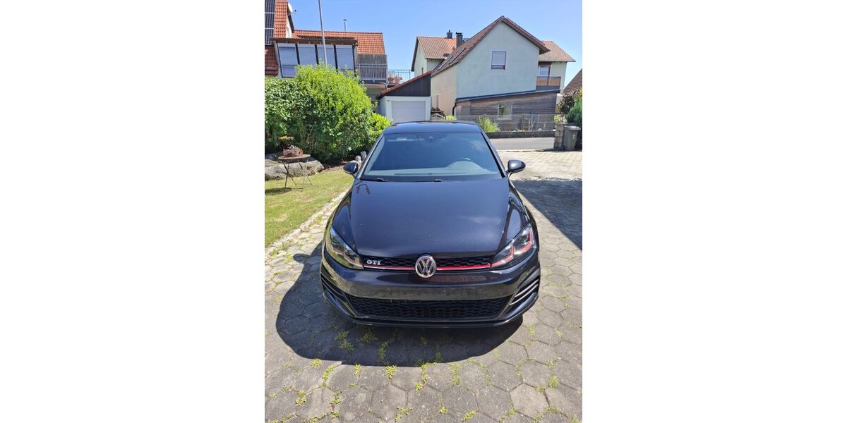 VW Golf 113.000 km 16.500 &euro; Floß 92685