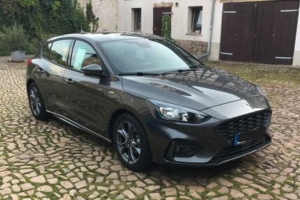 Ford Focus 80.000 km 14.000 &euro; Wilkau-Haßlau 08112
