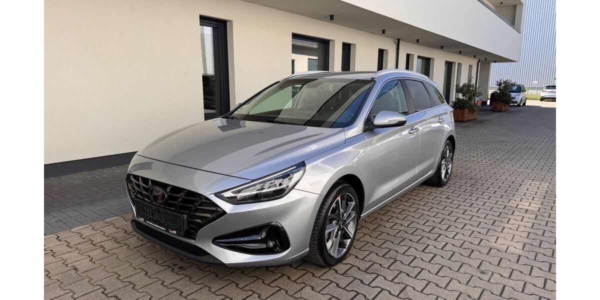 Hyundai i30 194.000 km 11.900 &euro; Worms 67547