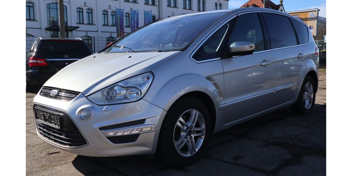 Ford S-Max 204.000 km 4.400 &euro; Dresden 01237