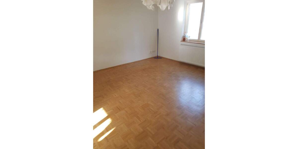 Etagenwohnung Friedrichroda - 2 Zimmer, 52 m&sup2;, 380&euro; | Angebot:25684644