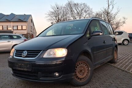 VW Touran 204.087 km 650 &euro; Daleiden 54689