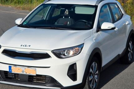 Kia Stonic 29.300 km 13.949 &euro; Rostock 18057
