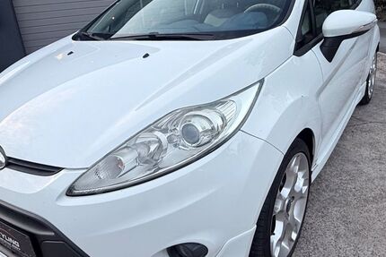 Ford Fiesta 174.000 km 2.999 &euro; Höxter 37671