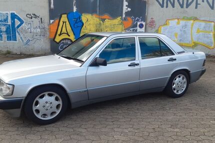 Mercedes-Benz 190 386.000 km 3.000 &euro; Braunschweig 38106