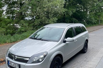 Opel Astra 130.000 km 2.899 &euro; Bad Camberg 65520