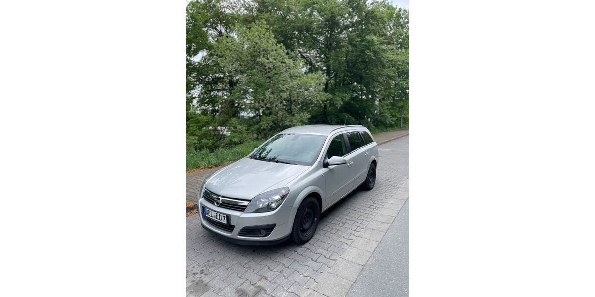 Opel Astra 130.000 km 2.899 &euro; Bad Camberg 65520