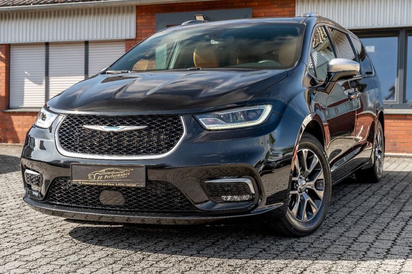 Chrysler Pacifica 36.600 km 43.490 € Holdorf 49451