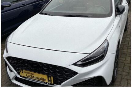 Hyundai i30 99.037 km 15.444 &euro; Luckenwalde 14943