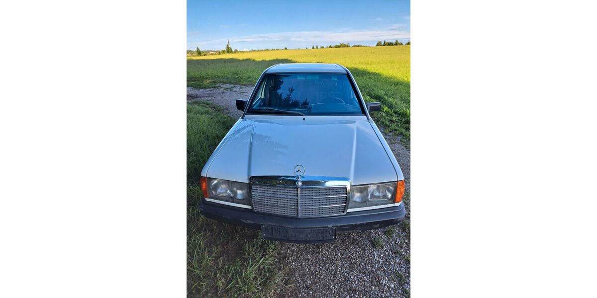Mercedes-Benz 190 121.000 km 9.990 &euro; Lohkirchen 84494