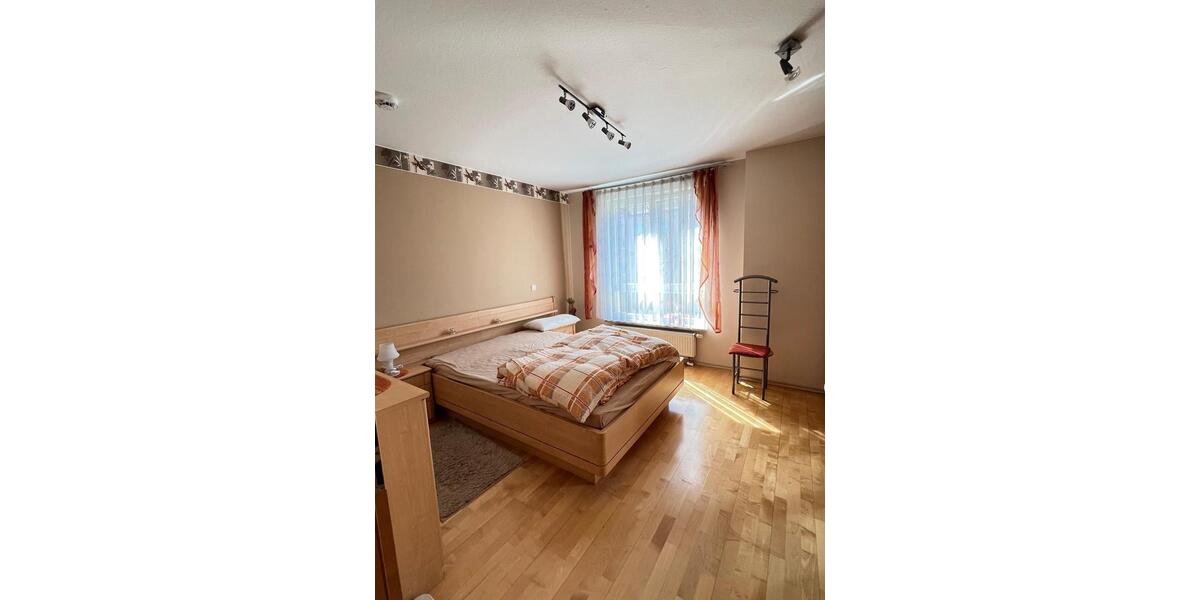 Etagenwohnung Eckental - 2 Zimmer, 66 m&sup2;, 820&euro; | Angebot:26222501