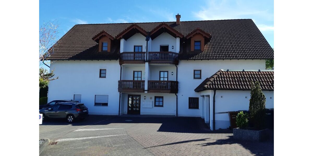 Wohntraum im Grünen: Attraktive, helle 2-Zimmer-EG-Wohnung mit Terrasse, modernisiert & renoviert auf parkähnlichem Areal, Raubach - 2- Raubach | Angebot:24576305