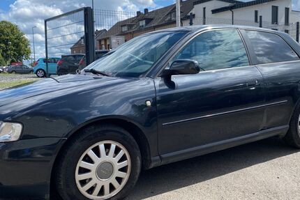 Audi A3 190.000 km 1.499 &euro; Düren 52353