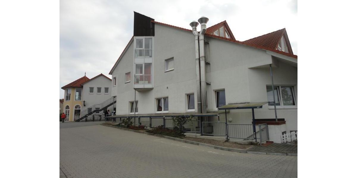 Etagenwohnung Genthin - 1 Zimmer, 41 m&sup2;, 285&euro; | Angebot:26458948