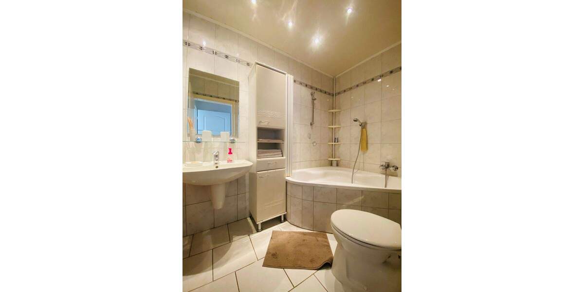 Zwei Häuser auf einem Grundstück 9 zimmer