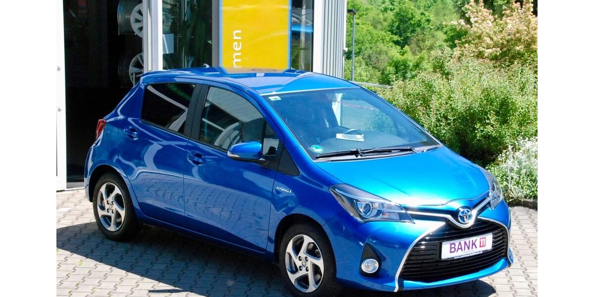 Toyota Yaris 17.080 km 12.990 &euro; Dornburg - Camburg 07774