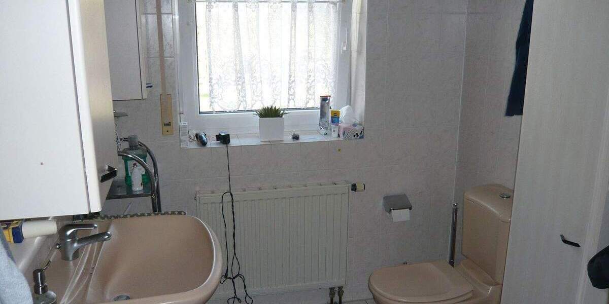 Einfamilienhaus Geroda Platz - 1 Zimmer, 223 m&sup2;, 425.000&euro; | Angebot:25697579