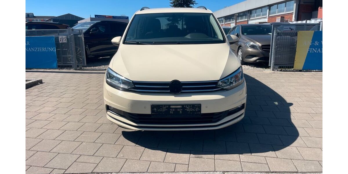 VW Touran 344.273 km 8.999 &euro; Fürth 90763