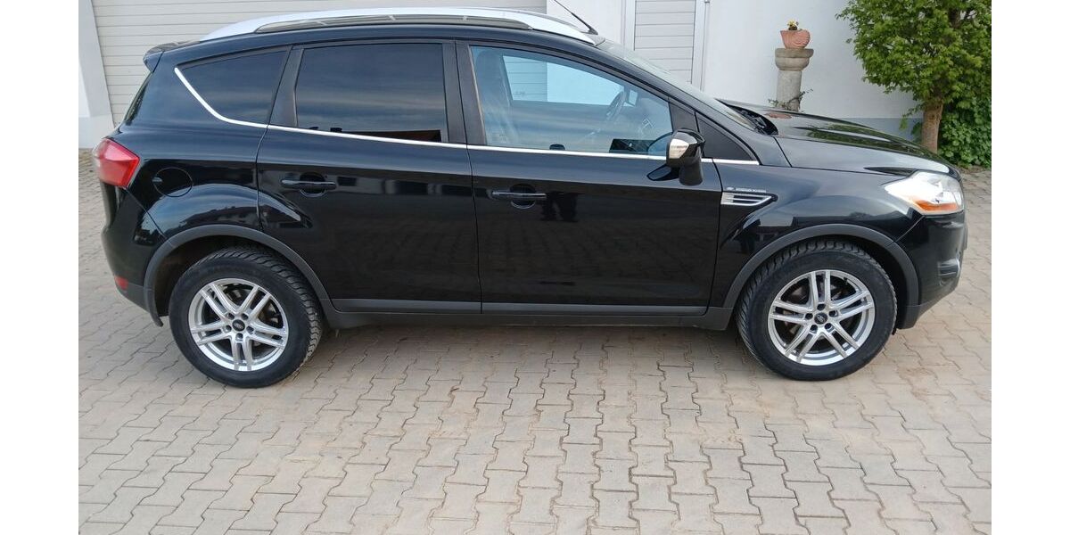 Ford Kuga 198.000 km 5.200 &euro; Aiterhofen 94330