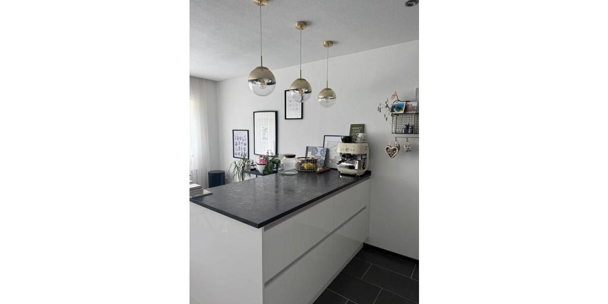 Erdgeschoßwohnung Rottenburg am Neckar - 3 Zimmer, 100 m&sup2;, 1.700&euro; | Angebot:26660130
