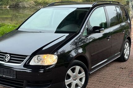 VW Touran 253.000 km 2.490 € Mosbach 74821