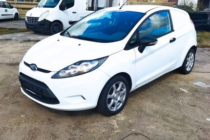 Ford Fiesta 168.880 km 2.856 € Forst 03149
