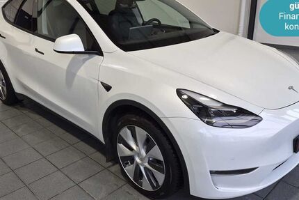 Tesla Model Y 61.881 km 31.990 &euro; Wuppertal 42287