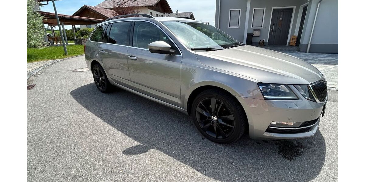 Skoda Octavia 84.000 km 16.300 &euro; Petting 83367