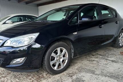 Opel Astra 129.000 km 3.650 &euro; Deißlingen 78652