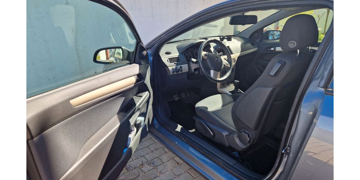 Opel Astra 210.000 km 1.500 &euro; Östringen 76684