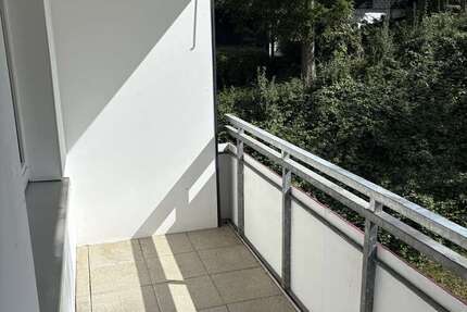 Wohnung zum Mieten in Velbert-Langenberg 396 € 52.12 m²