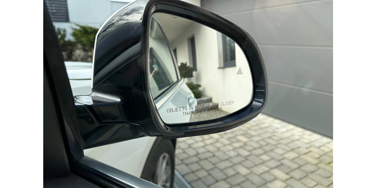 BMW X4 99.700 km 36.500 &euro; Berlin 10178